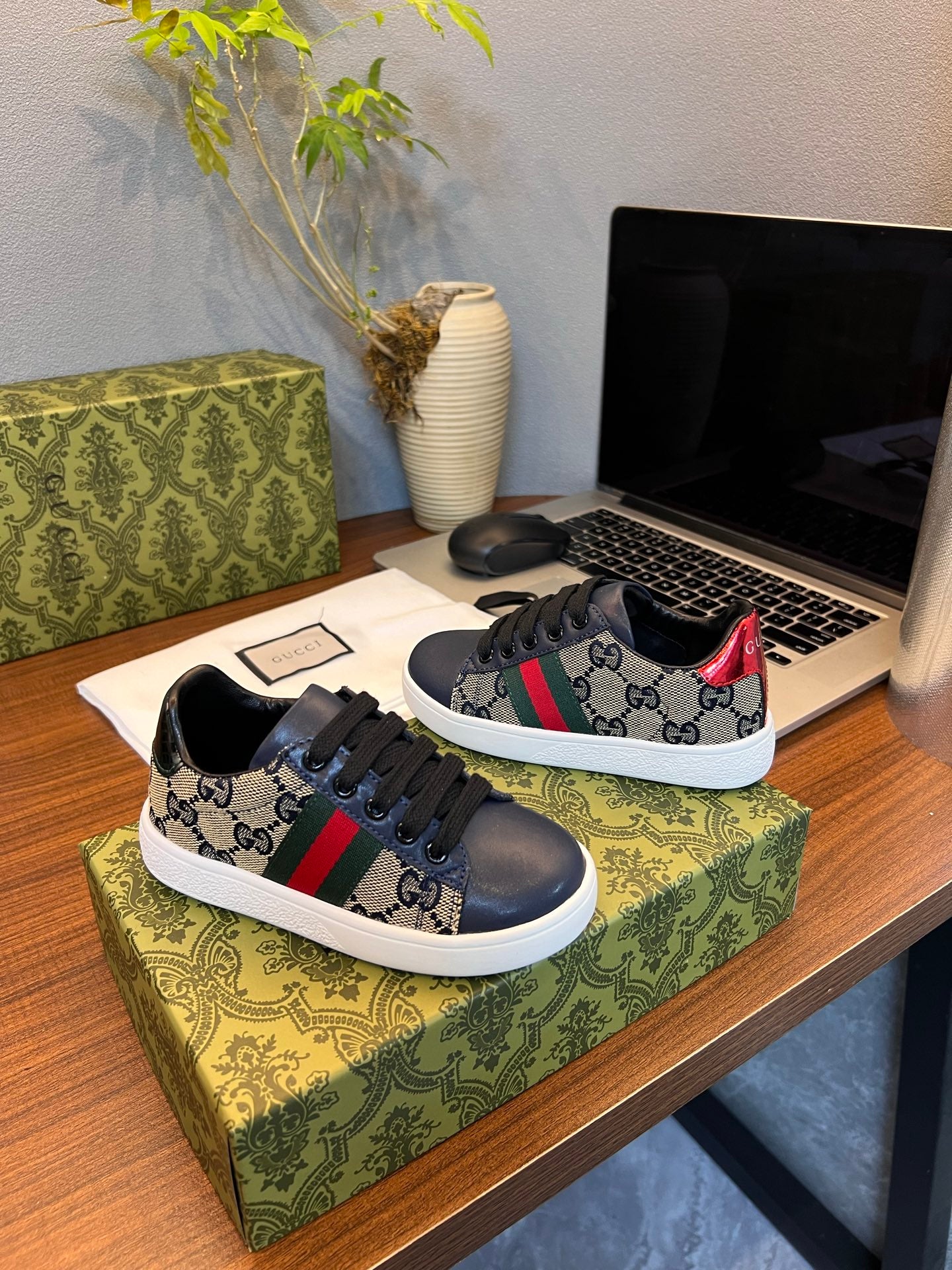Gucci Kids Sheepskin-Lined Sneakers