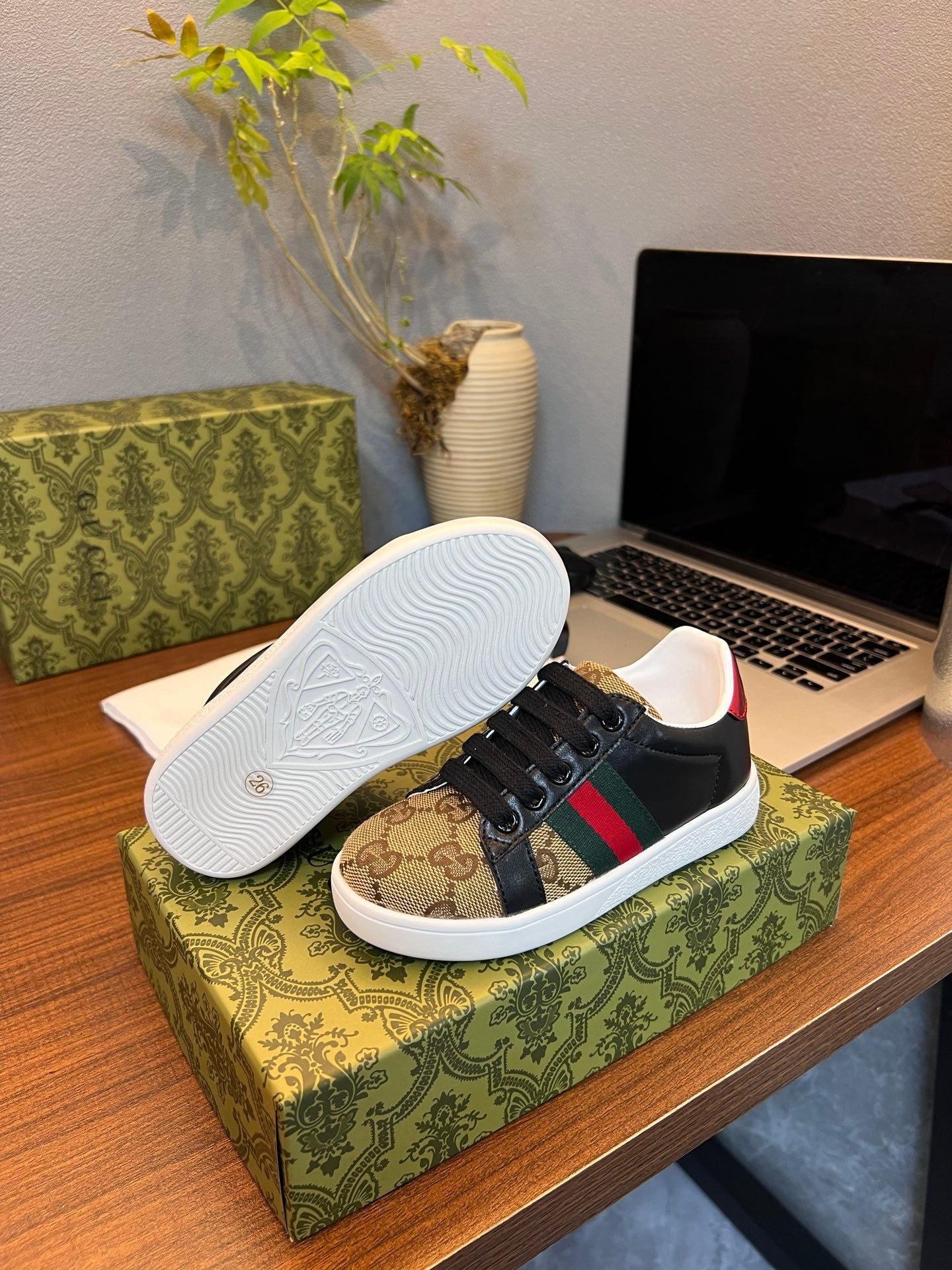 Gucci Kids Sheepskin-Lined Sneakers