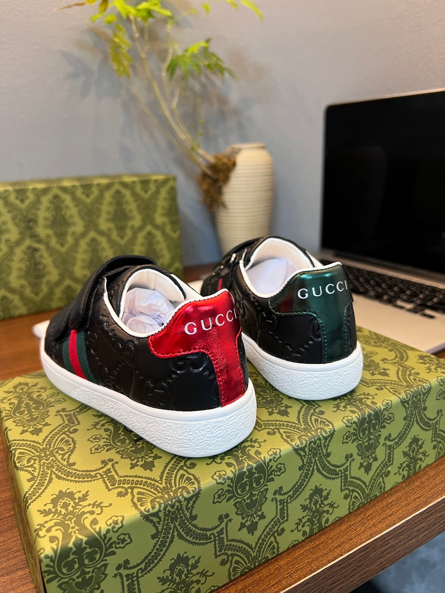 Gucci Kids Sheepskin-Lined Sneakers