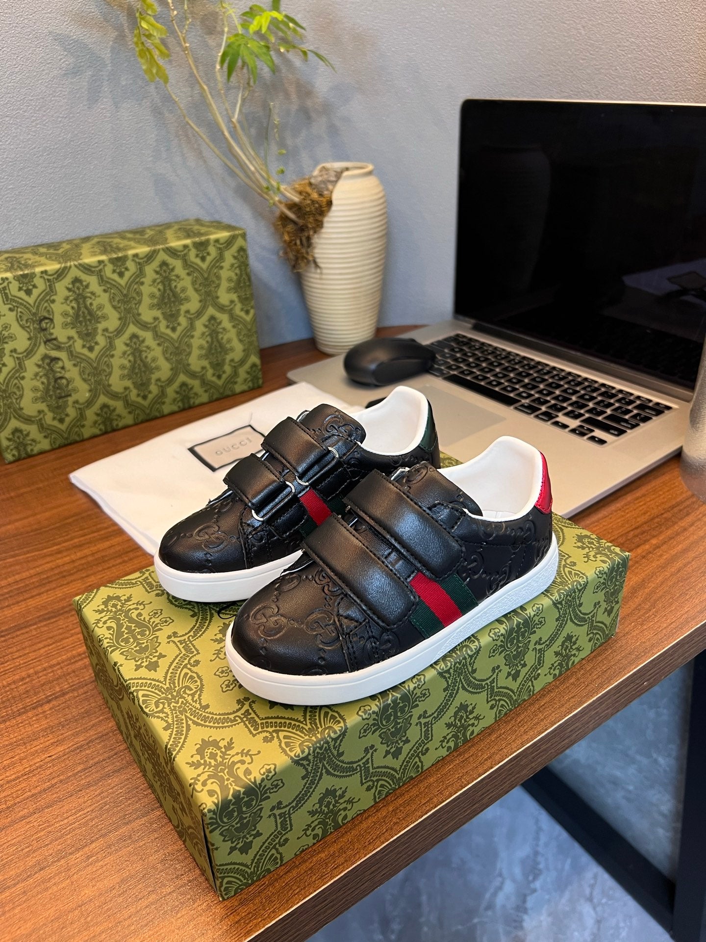 Gucci Kids Sheepskin-Lined Sneakers