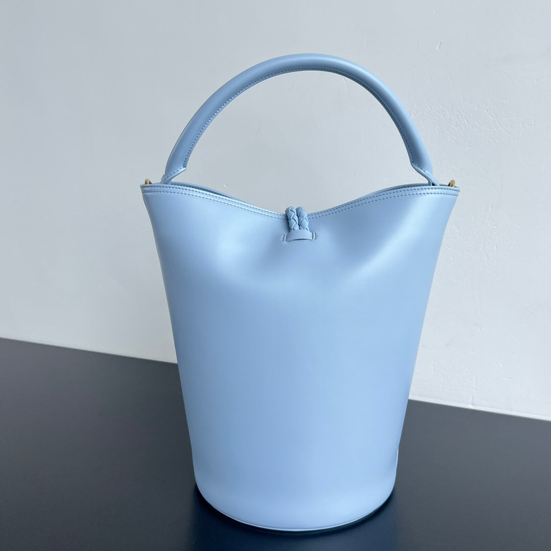 Bottega Veneta Liberta Bucket Bag – 25SS