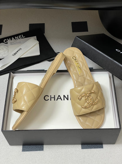 Chanel Quilted Chain Flat Sandals – Spring/Summer Collection