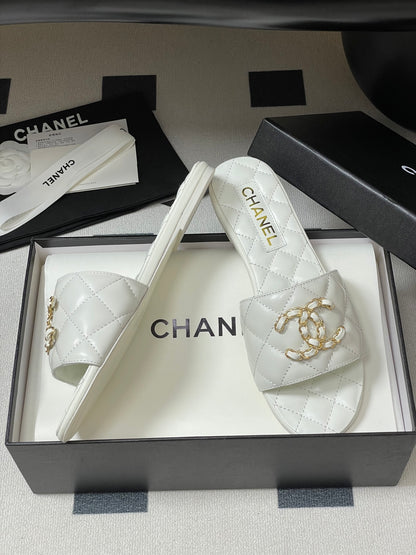 Chanel Quilted Chain Flat Sandals – Spring/Summer Collection