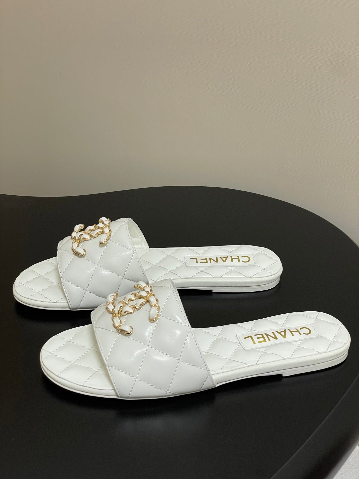 Chanel Quilted Chain Flat Sandals – Spring/Summer Collection