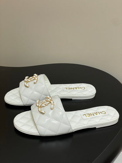 Chanel Quilted Chain Flat Sandals – Spring/Summer Collection