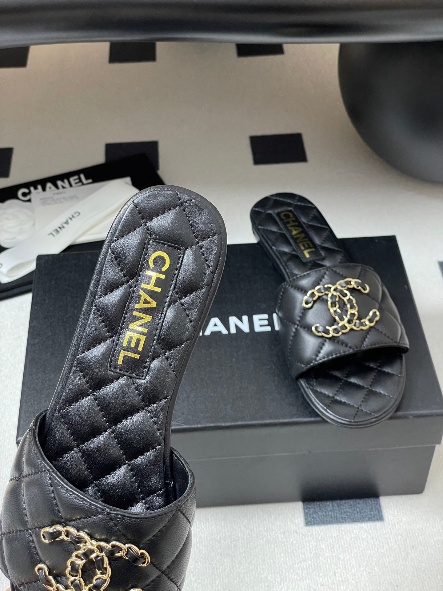 Chanel Quilted Chain Flat Sandals – Spring/Summer Collection