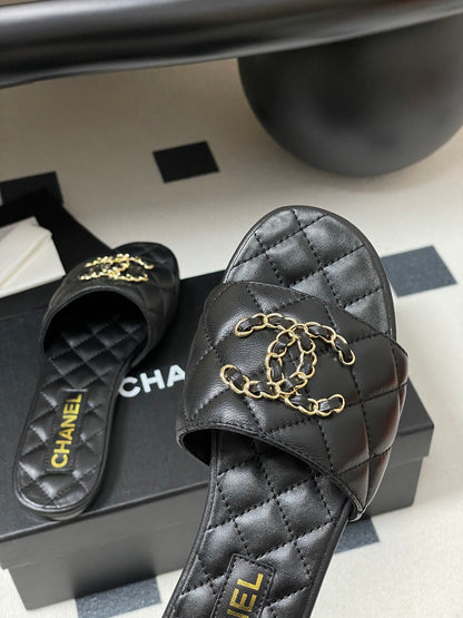 Chanel Quilted Chain Flat Sandals – Spring/Summer Collection