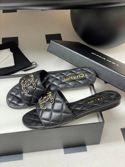 Chanel Quilted Chain Flat Sandals – Spring/Summer Collection