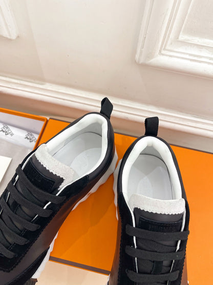 Hermès Classic Couple's Sneakers – 2025 Spring/Summer Collection