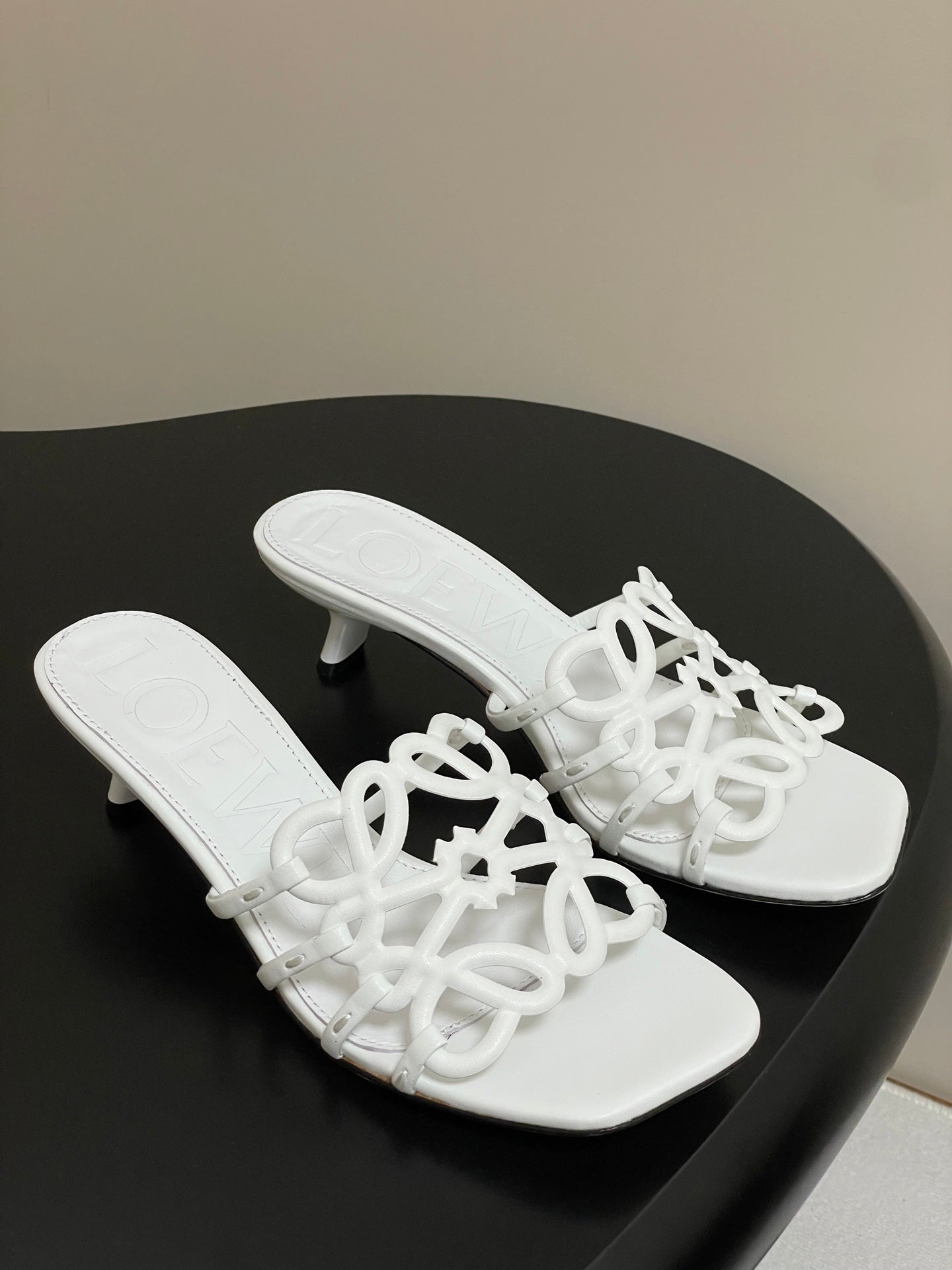 Loewe Hollow-Out Woven Kitten Heel Mules – 25SS Collection