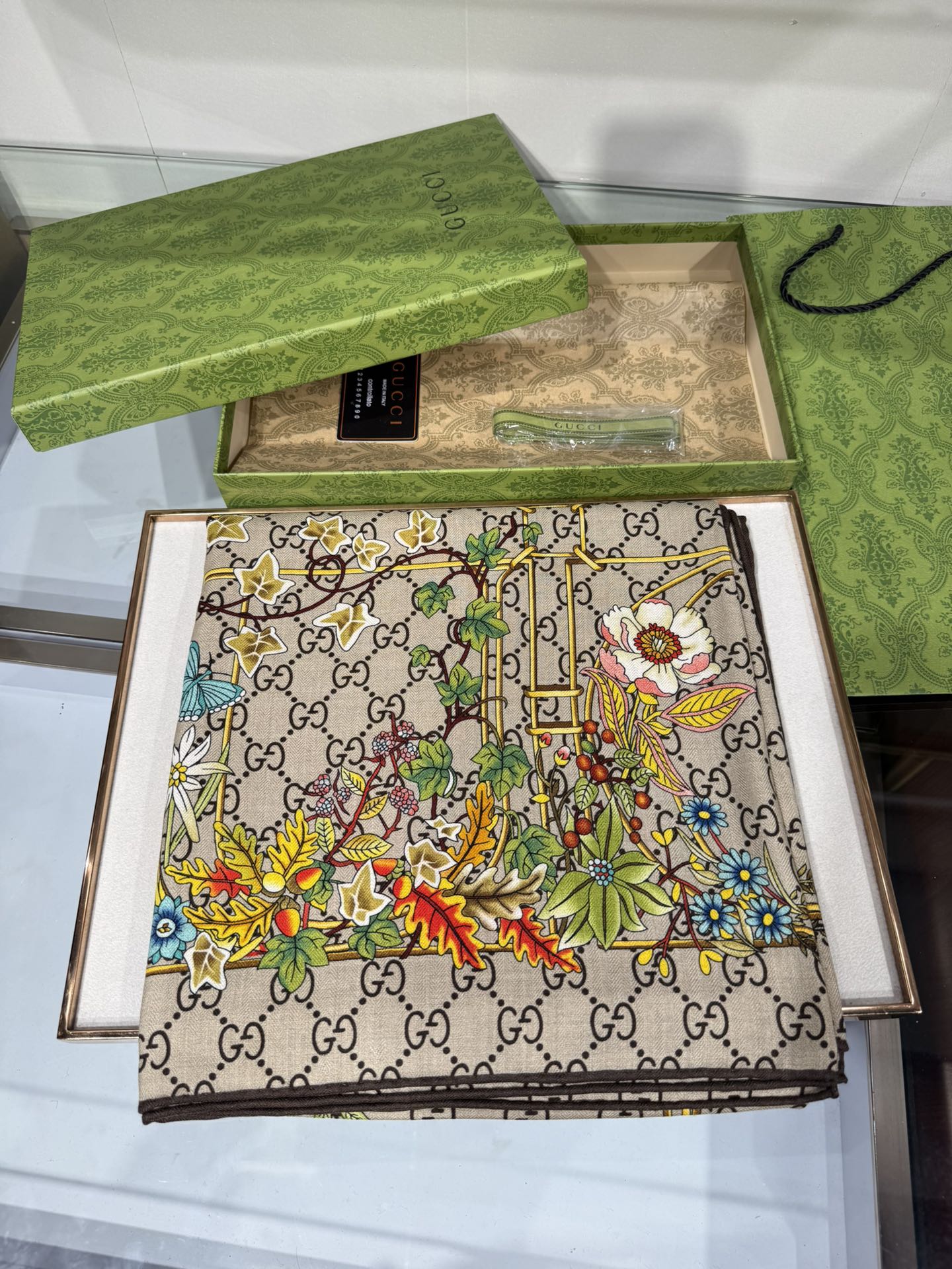 Gucci Double-Sided Floral Cashmere Scarf