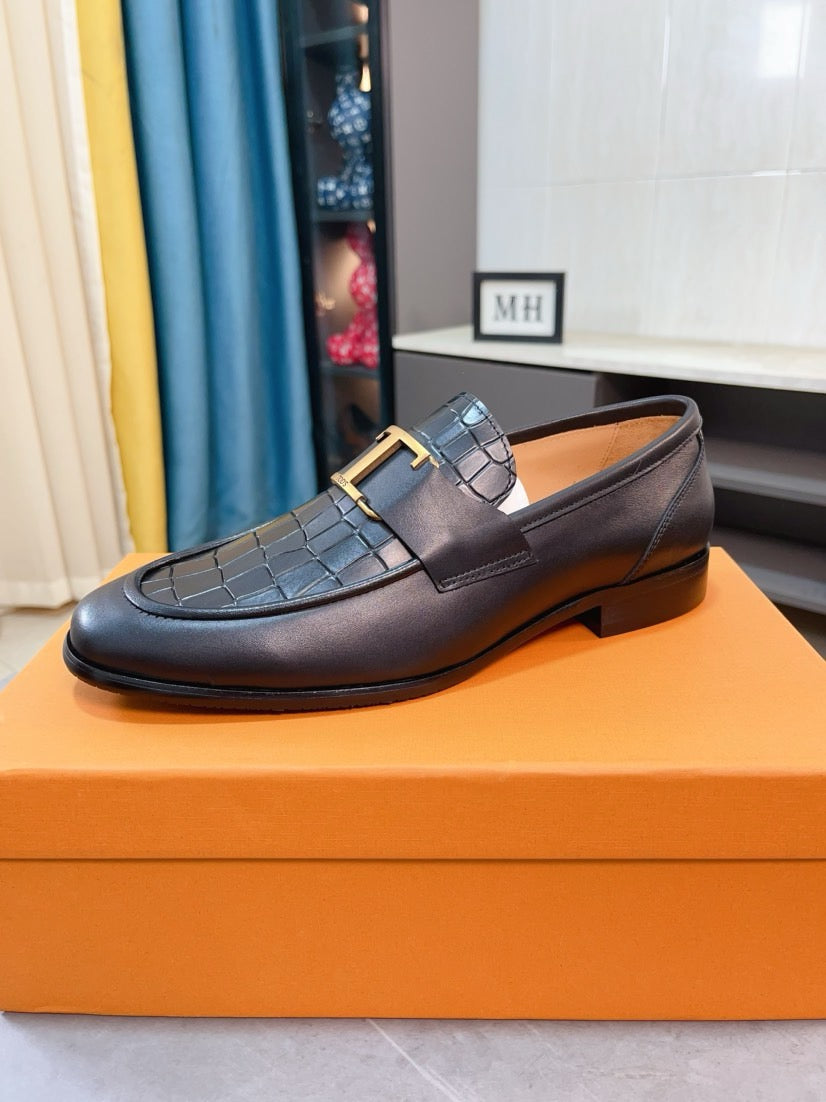 Tod's Embossed Leather Casual Loafers