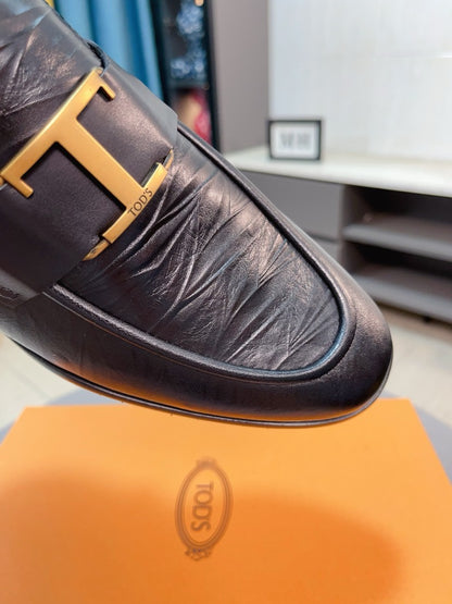 Tod's Embossed Leather Casual Loafers