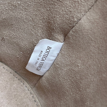 Bottega Veneta Liberta Bucket Bag – 25SS
