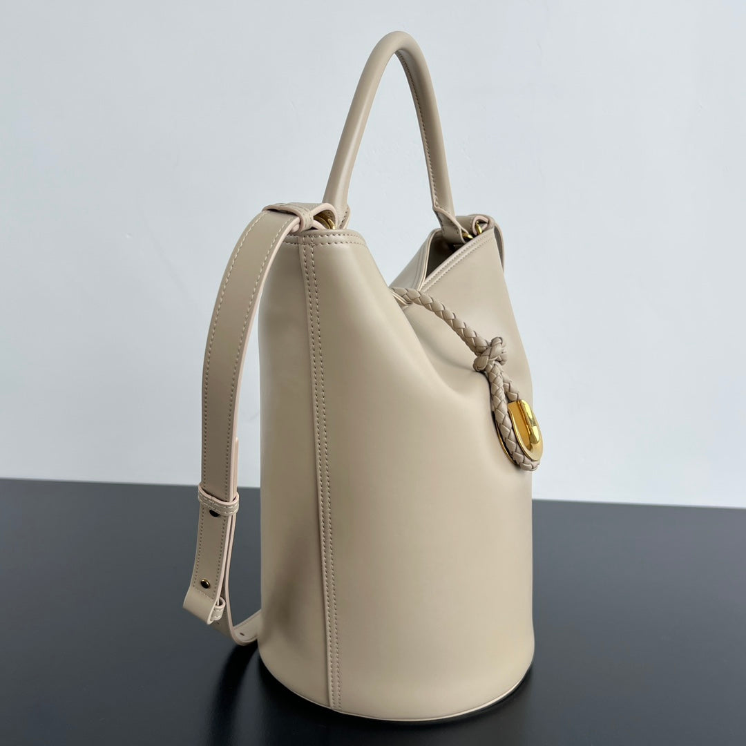 Bottega Veneta Liberta Bucket Bag – 25SS