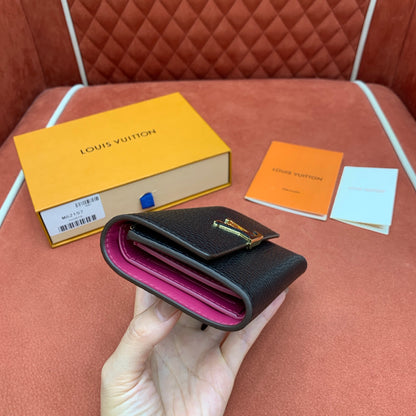 Louis Vuitton Capucines Short Wallet