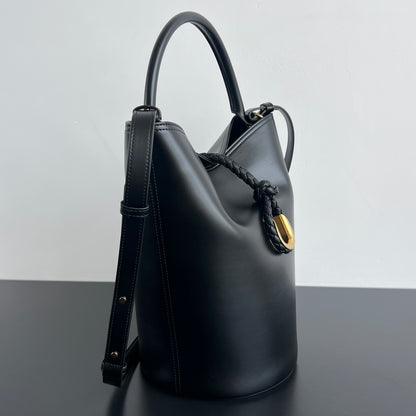 Bottega Veneta Liberta Bucket Bag – 25SS