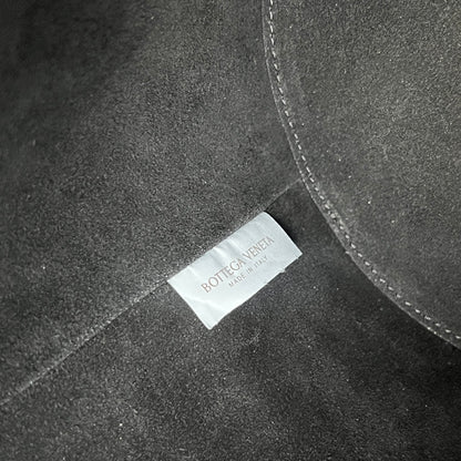 Bottega Veneta Liberta Bucket Bag – 25SS