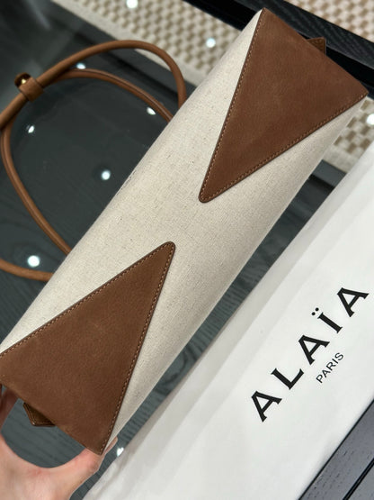 Alaïa Le Teckel Dachshund Bag