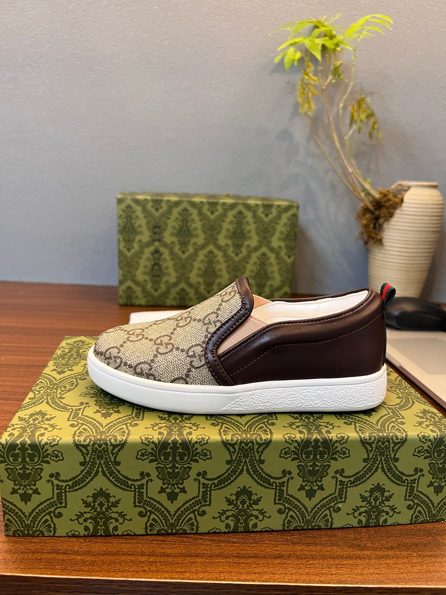 Gucci Kids Sheepskin-Lined Sneakers – Kids Collection
