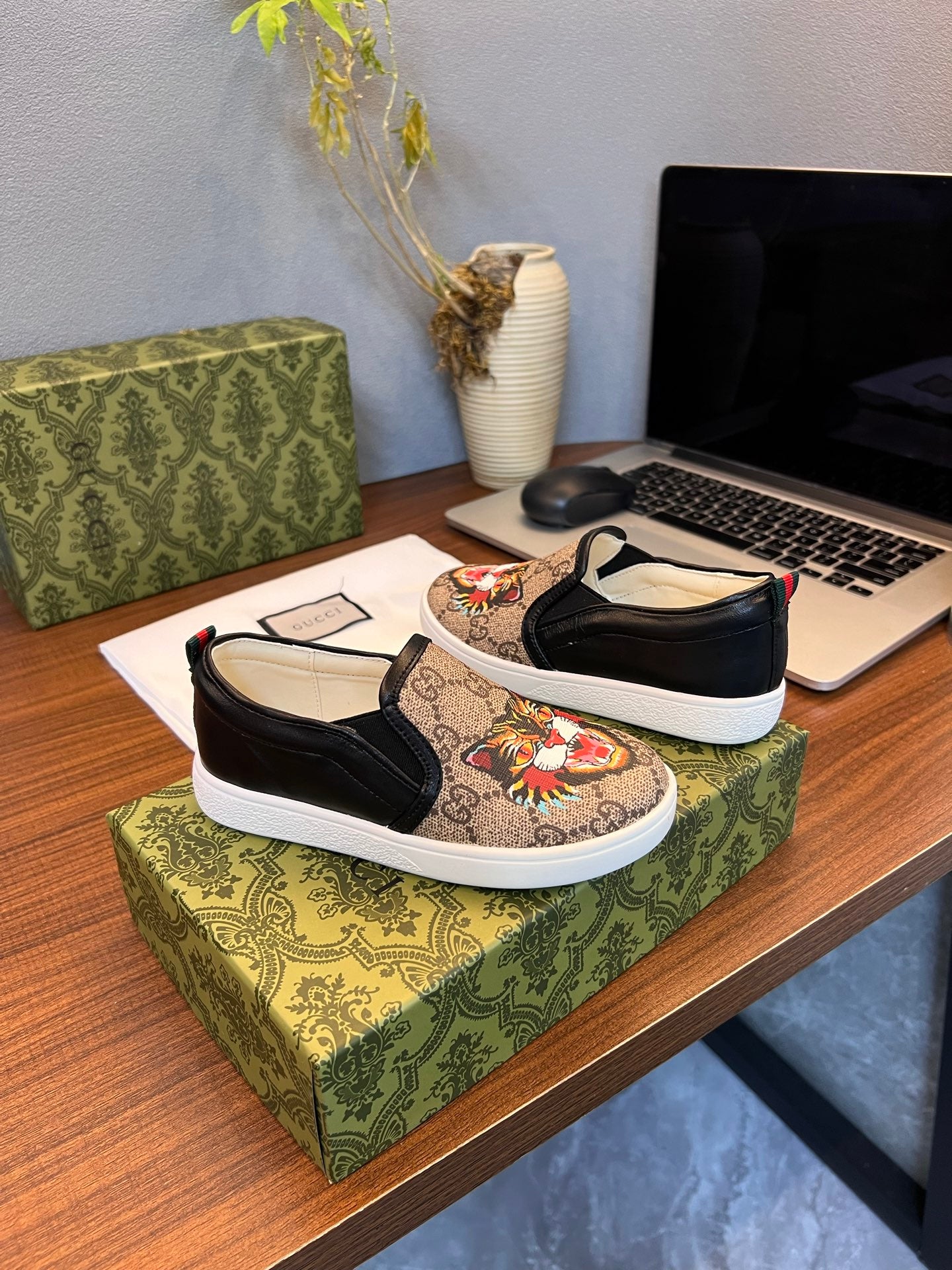 Gucci Kids Sheepskin-Lined Sneakers