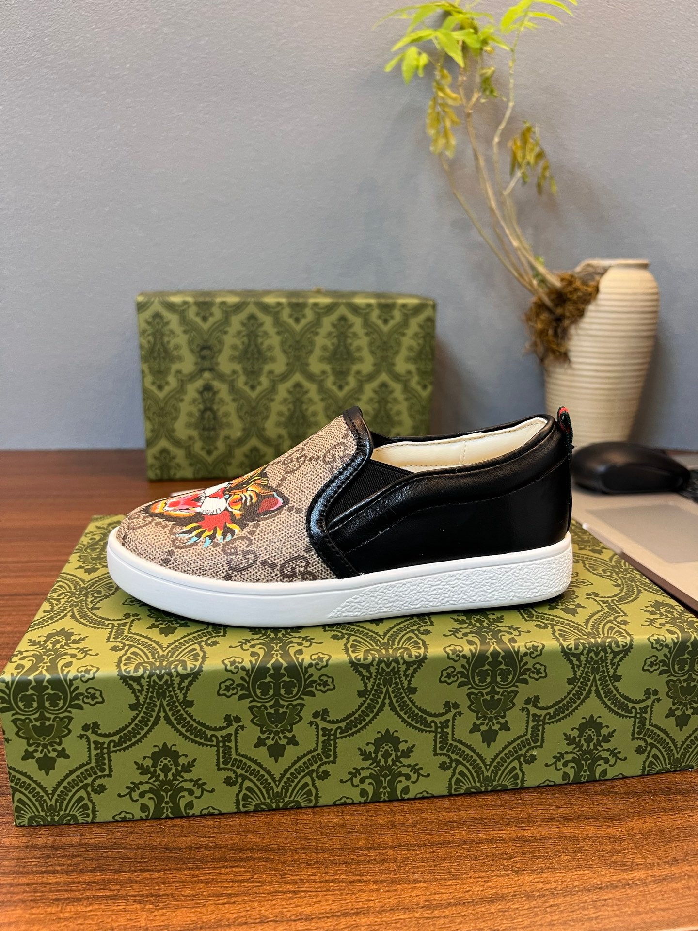 Gucci Kids Sheepskin-Lined Sneakers