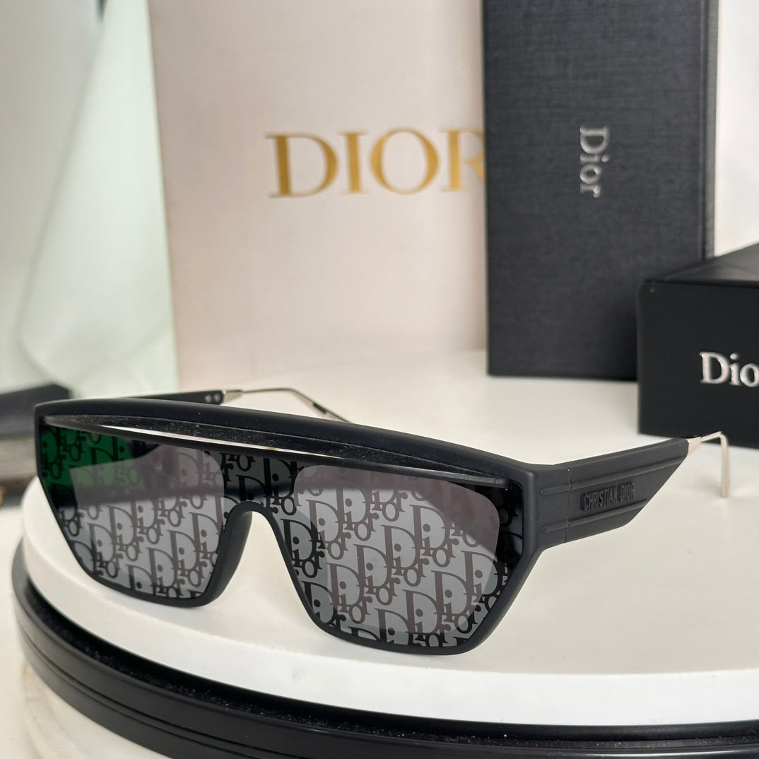 Dior DiorClub M7U Sunglasses