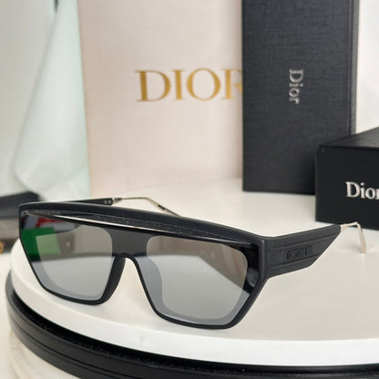 Dior DiorClub M7U Sunglasses