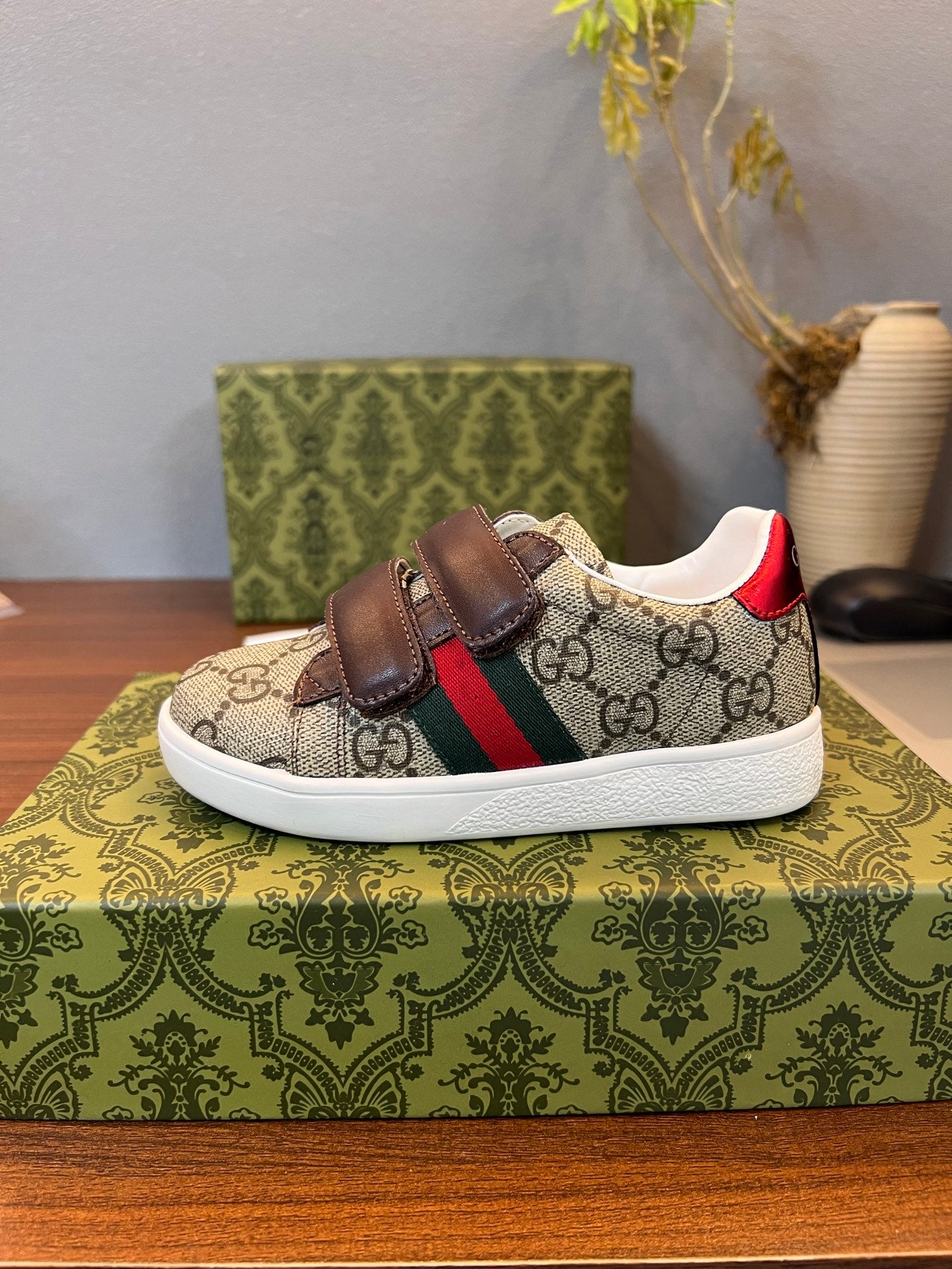 Gucci Kids Sheepskin-Lined Sneakers