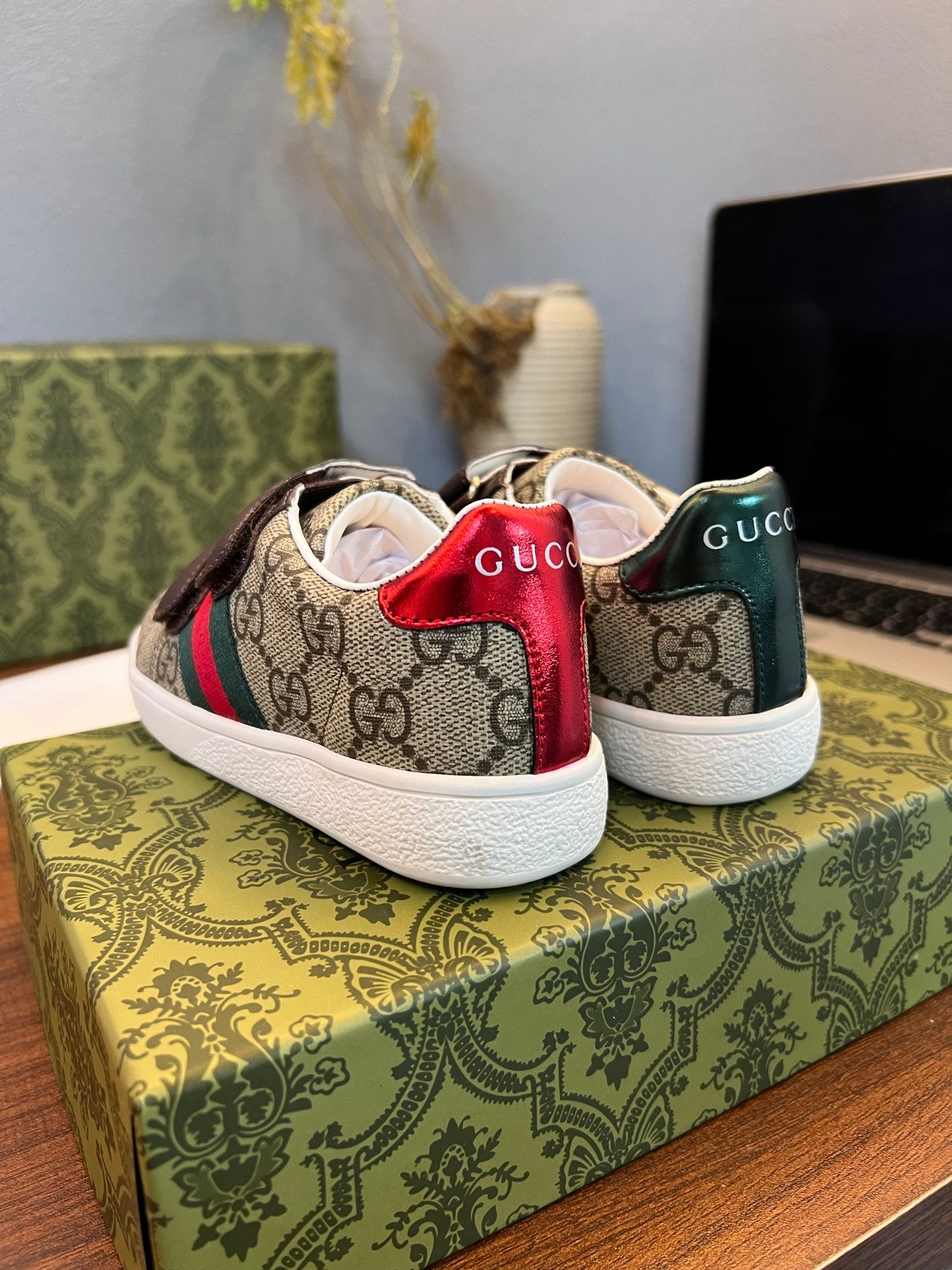 Gucci Kids Sheepskin-Lined Sneakers