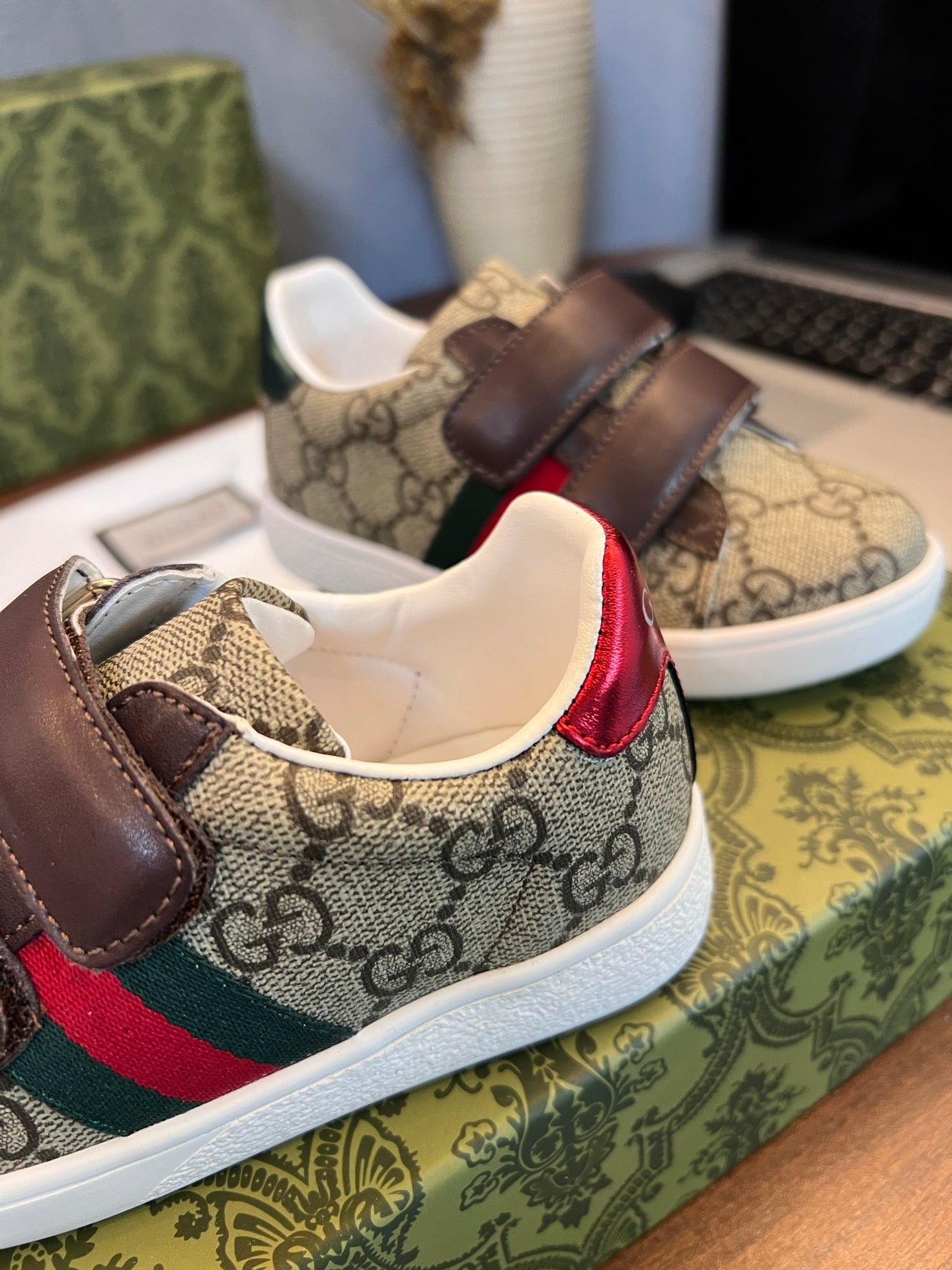 Gucci Kids Sheepskin-Lined Sneakers