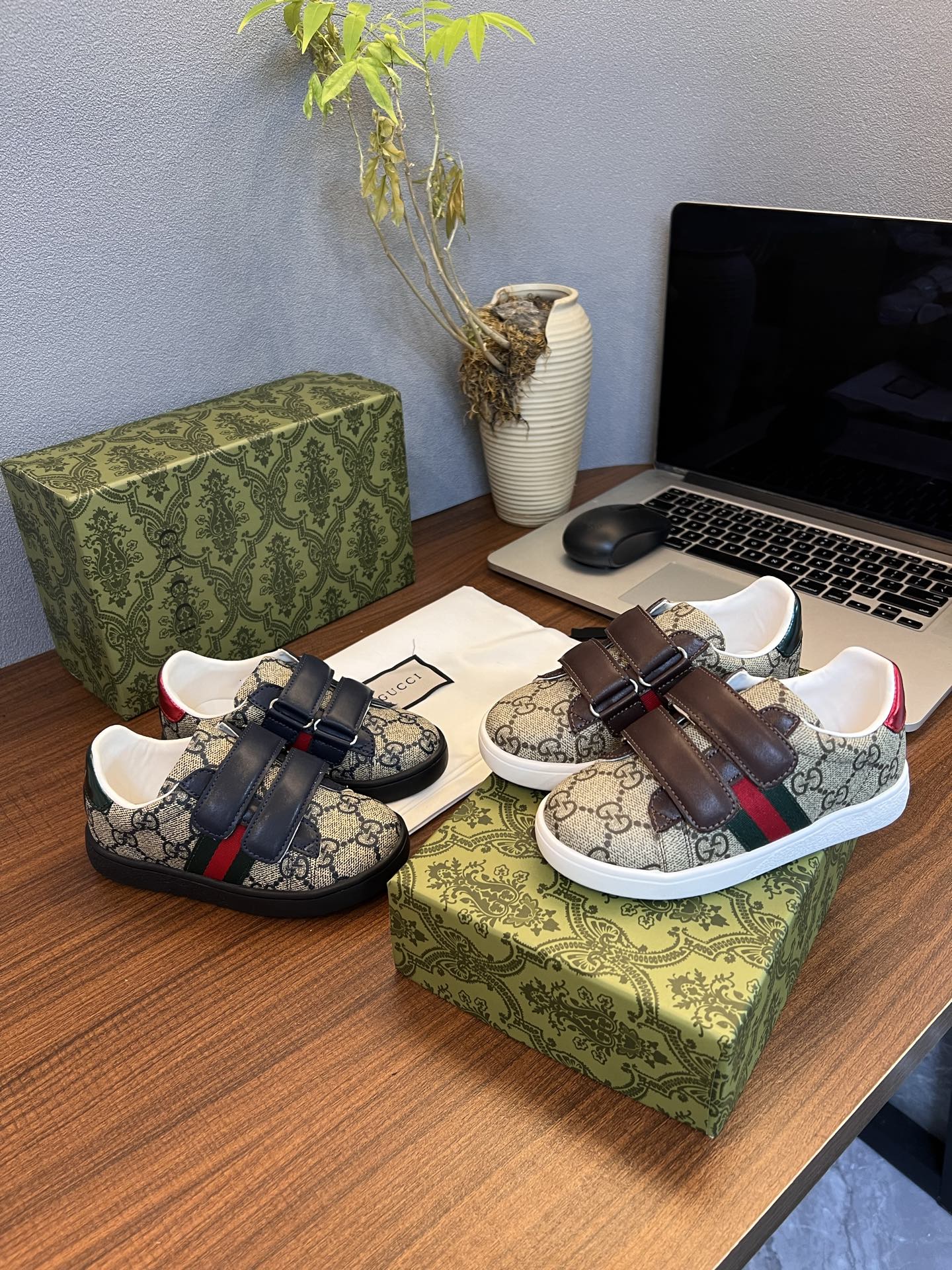 Gucci Kids Sheepskin-Lined Sneakers