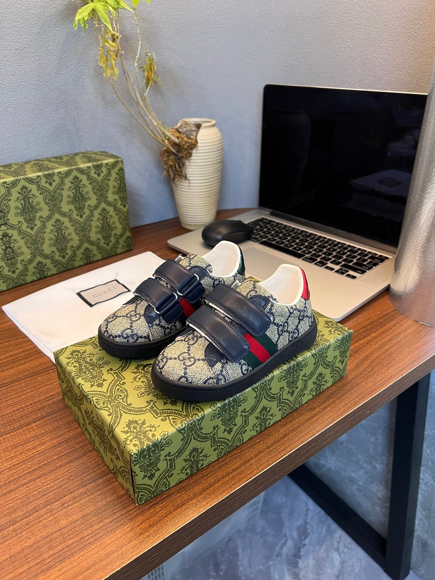 Gucci Kids Sheepskin-Lined Sneakers