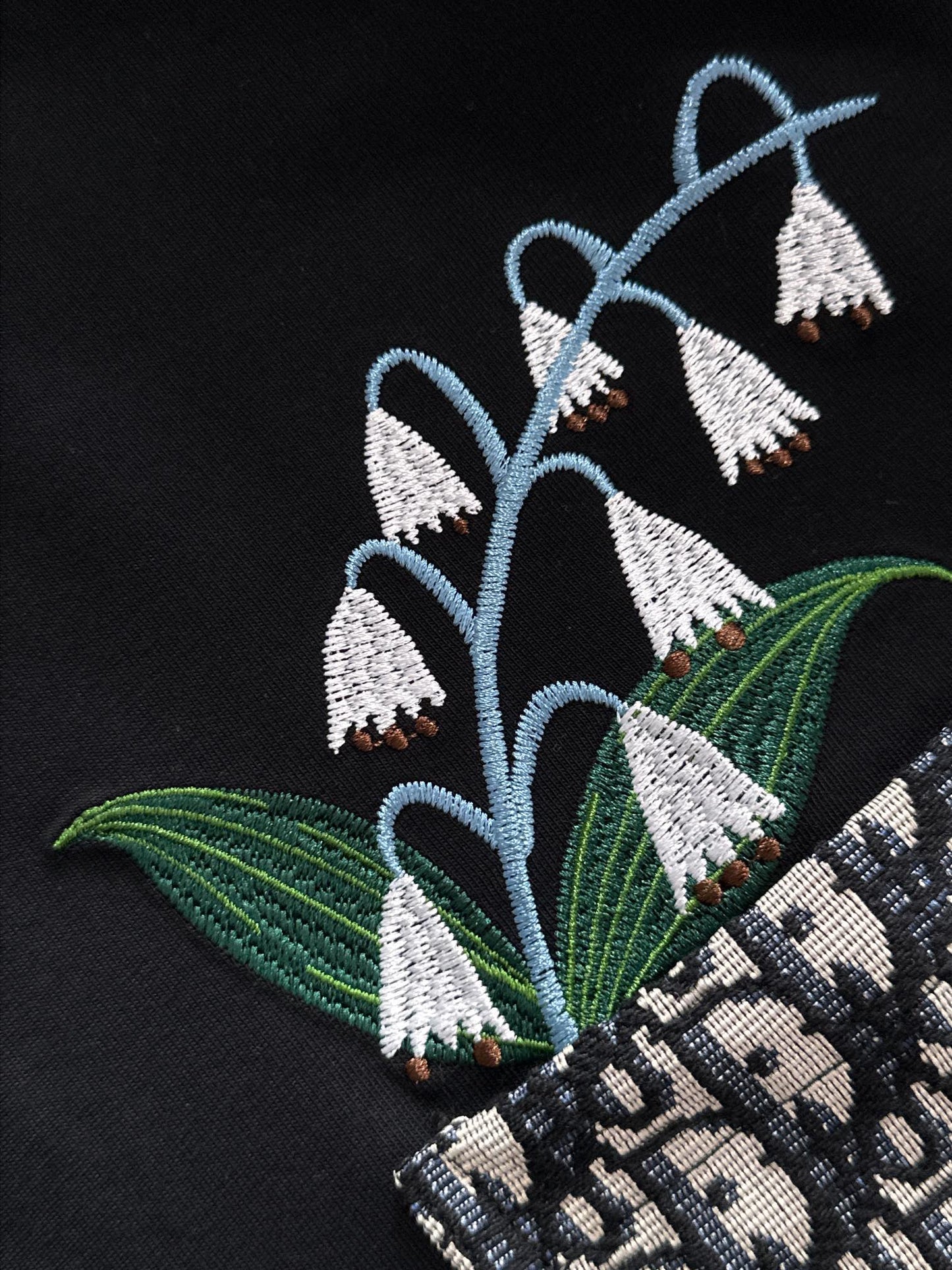 Dior Leaf Embroidery Flocked CD Logo T-Shirt – 2025