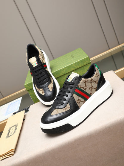 Gucci Men's Calfskin Fashion Loafers