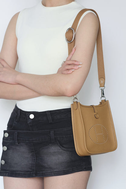 Hermès YF16 TC Handbag – Biscuit Color