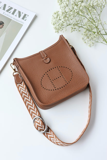 Hermès Mini Evelyne TPM – Gold Brown