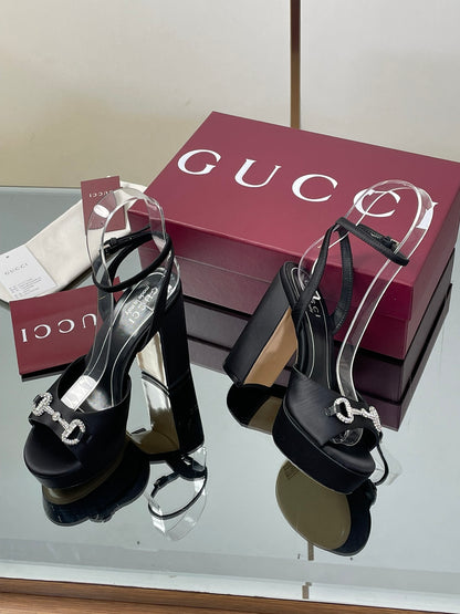 Gucci Platform Rhinestone Horsebit Sandals – Spring/Summer Collection – 2025