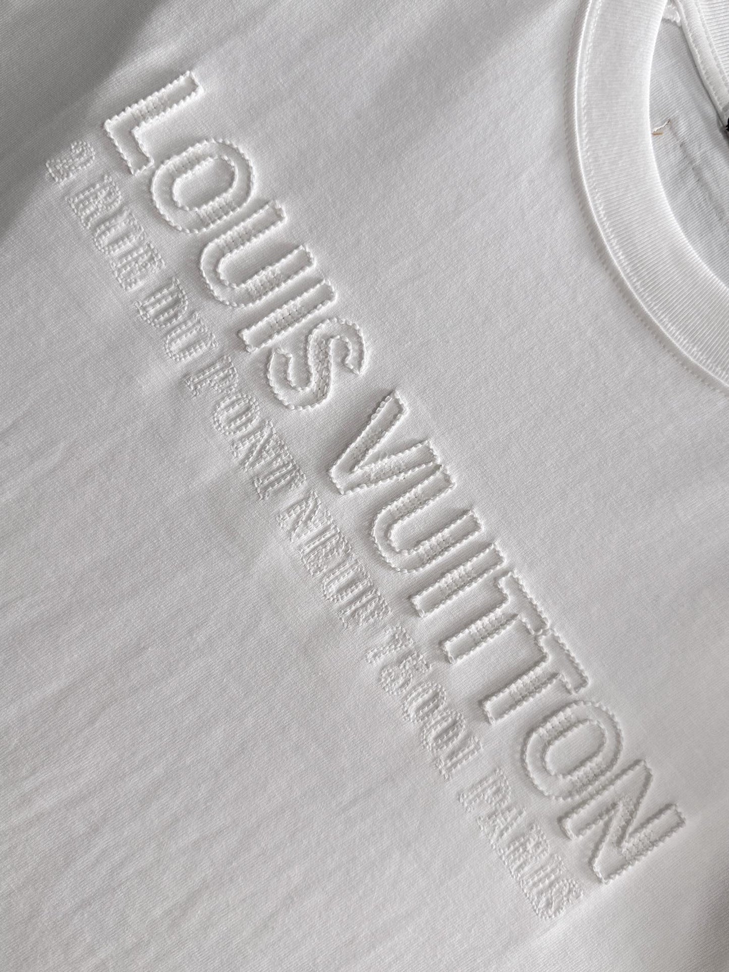Louis Vuitton Hollow Grain Embroidery Logo T-Shirt – 2025SS