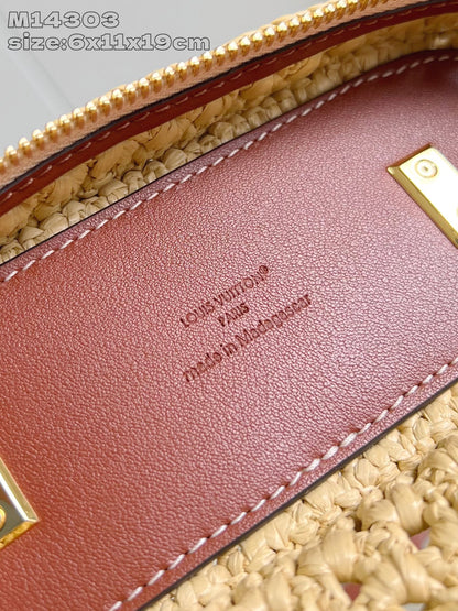 Louis Vuitton Vanity Chain Pouch – 2024 Collection