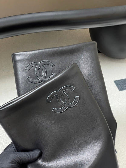 Chanel Chain Detail Knee-High Boots – Autumn/Winter Collection – 25B