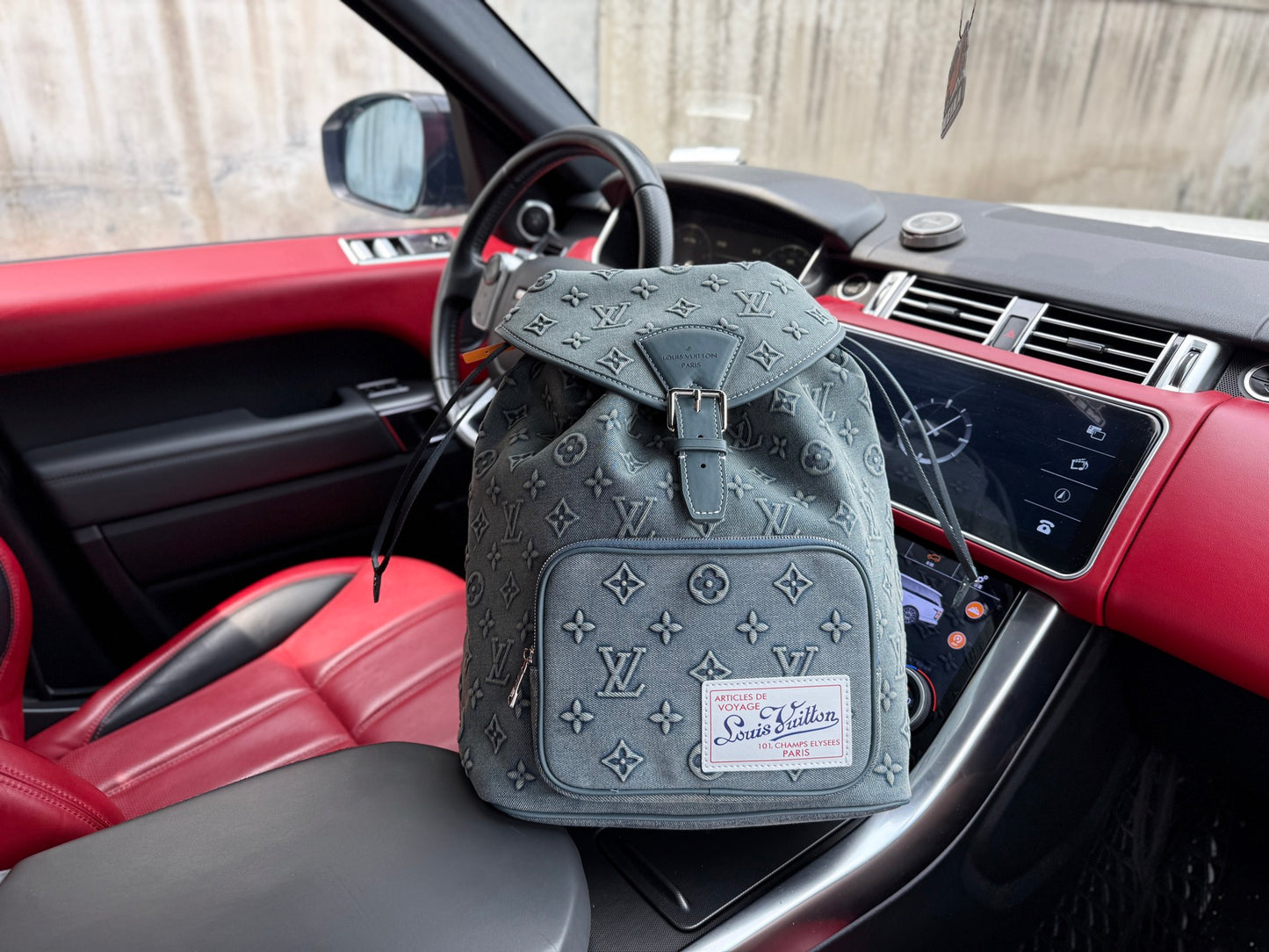 Louis Vuitton Montsouris Backpack – FW23