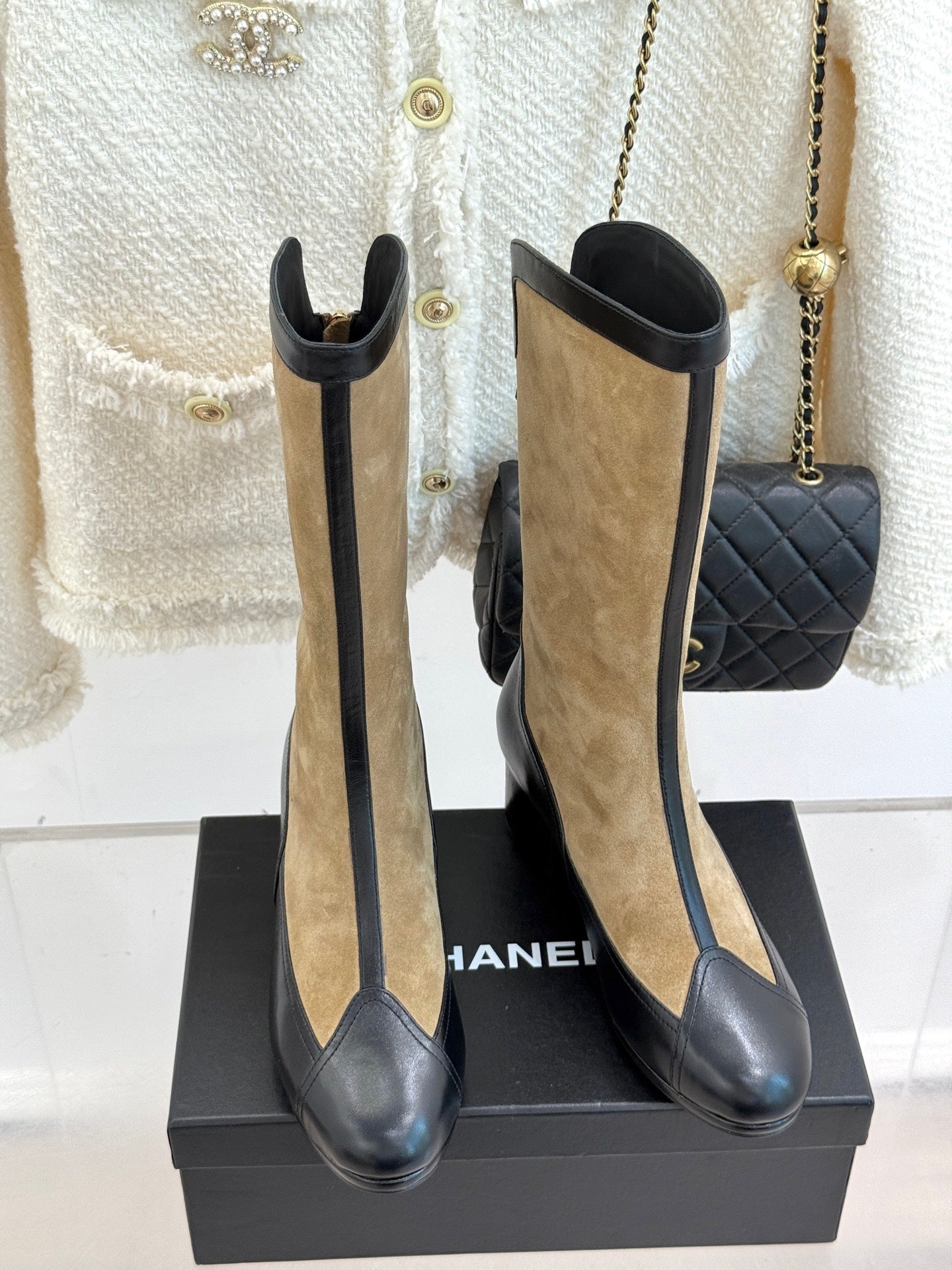 Chanel 25K Color-Block Chunky Heel Knee-High Boots – Autumn/Winter Collection