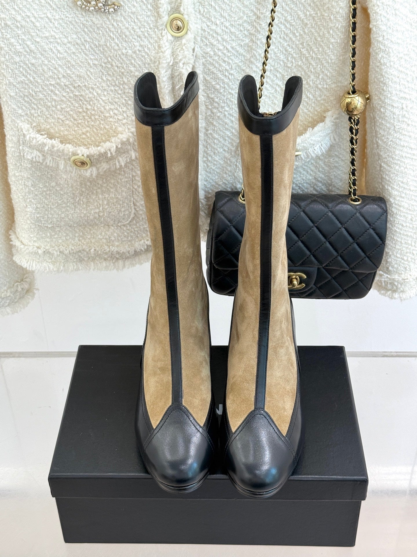 Chanel 25K Color-Block Chunky Heel Knee-High Boots – Autumn/Winter Collection