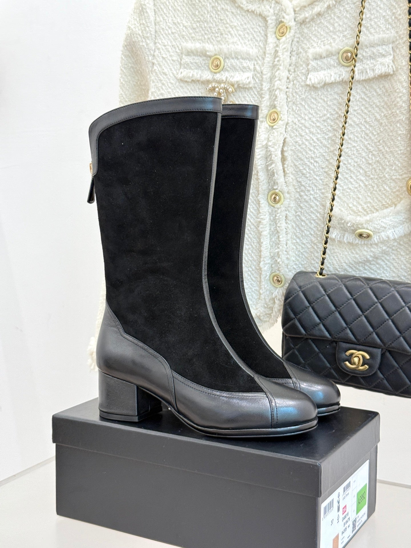 Chanel 25K Color-Block Chunky Heel Knee-High Boots – Autumn/Winter Collection