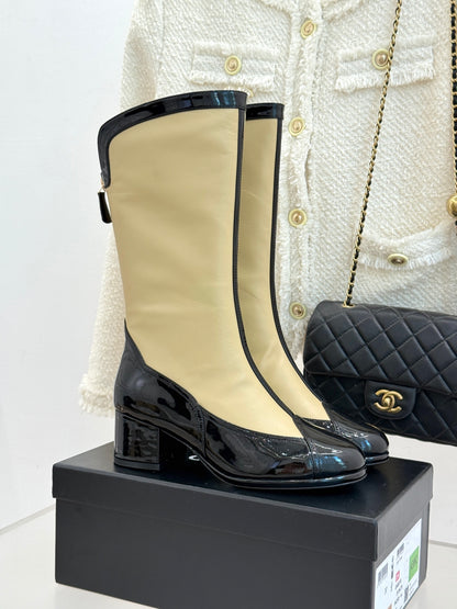 Chanel 25K Color-Block Chunky Heel Knee-High Boots – Autumn/Winter Collection