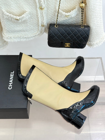 Chanel 25K Color-Block Chunky Heel Knee-High Boots – Autumn/Winter Collection