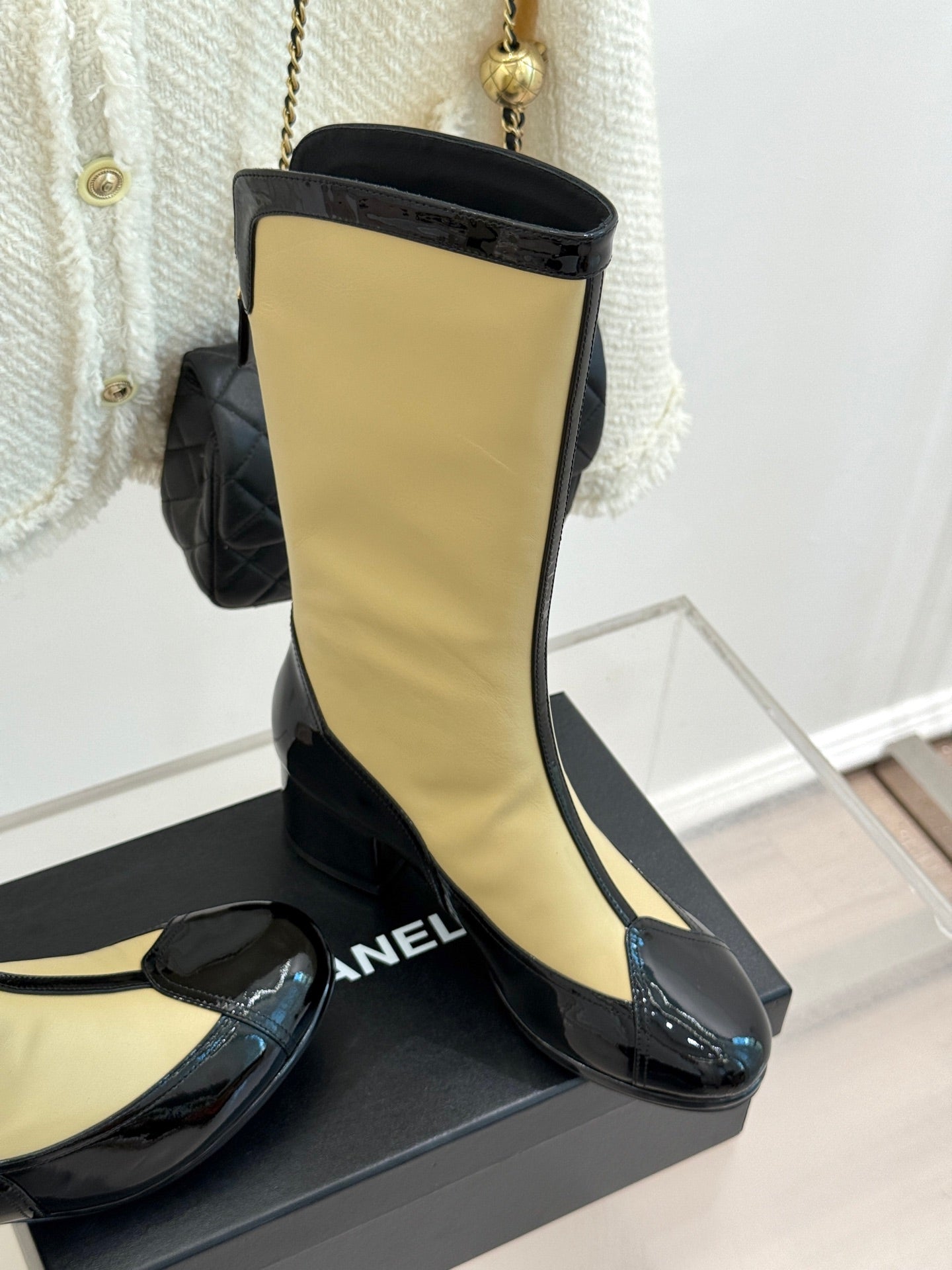 Chanel 25K Color-Block Chunky Heel Knee-High Boots – Autumn/Winter Collection