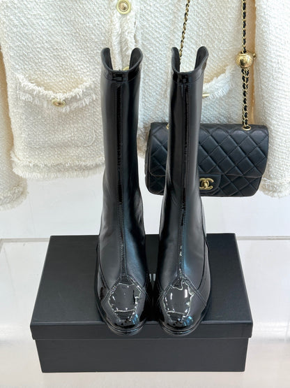 Chanel 25K Color-Block Chunky Heel Knee-High Boots – Autumn/Winter Collection
