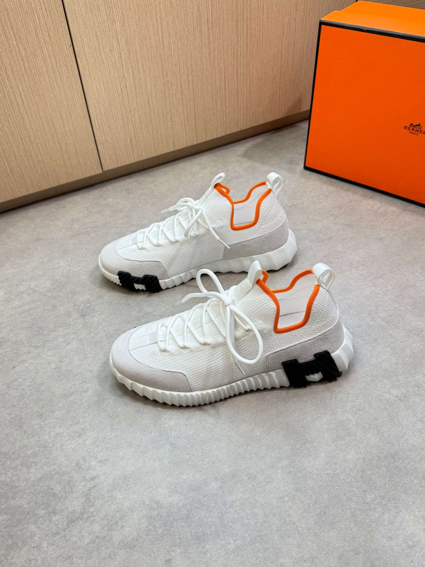 Hermès Casual Sports Sneakers